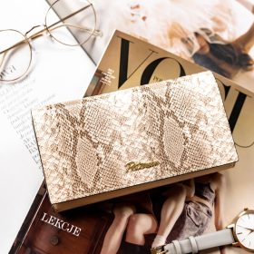    Peterson PTN SM-411 vzor hadej kože béžová dámska peňaženka z pravej kože 18,5 x 9,5 cm