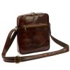  Pánska kožená crossbody kabelka Florence 68 TAMP hnedej farby 24 x 25 x 6,5 cm