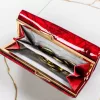 Dámska kožená peňaženka Peterson PTN 55020-BFBC s červeným motýlím vzorom, RFID 14,5 x 8,5 x 3 cm