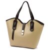  Dámska kožená kabelka cez rameno Luka 24-079 béžovej farby 38 x 28 x 13 cm