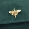  Dámska kožená kabelka cez rameno Luka 19-68 Bzzz tyrkysová 21 x 18 x 10 cm