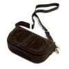  Dámska hnedá kožená crossbody kabelka Luka 25-053 24 x 14 x 8 cm