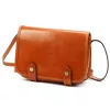  Dámska lesklá kožená crossbody kabelka Florence 58 koňakovohnedej farby 20 x 15 x 7 cm