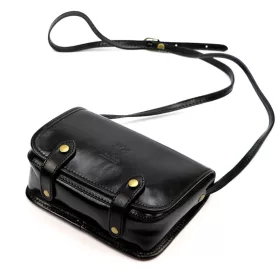    Dámska čierna lesklá kožená crossbody kabelka Florence 58 20 x 15 x 7 cm