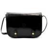  Dámska čierna lesklá kožená crossbody kabelka Florence 58 20 x 15 x 7 cm