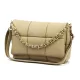  Dámska kožená crossbody kabelka Camilla PREMIUM 10.011 v béžovej farbe s retiazkovým uchom, 33 x 20 x 12 cm