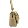  Dámska kožená crossbody kabelka Camilla PREMIUM 10.011 v béžovej farbe s retiazkovým uchom, 33 x 20 x 12 cm