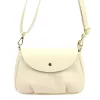  Dámska kožená crossbody kabelka Luka 26-109 béžovej farby 23 x 15 x 9 cm