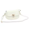 Luka 26-125 DOLLARO fehér női bőr kézitáska 22.5 x 14.5 x 9 cm