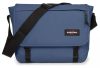  Bočná taška Delegate+ Humble Blue Eastpak, taška na notebook 17"