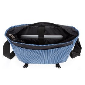    Bočná taška Eastpak Delegate+ Base EP Blue, taška na notebook 17"