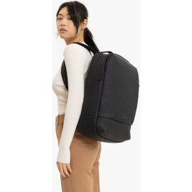    Batoh Eastpak Floid Mono Black s držiakom na notebook 15"
