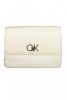  Dámska kabelka Calvin Klein béžovej farby, taška cez rameno 20 x 15 x 3 cm