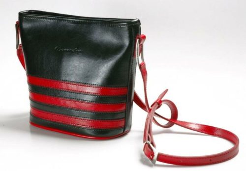  Monarchy Anna čierno-červená dámska kožená taška cez rameno 22 x 19 cm.