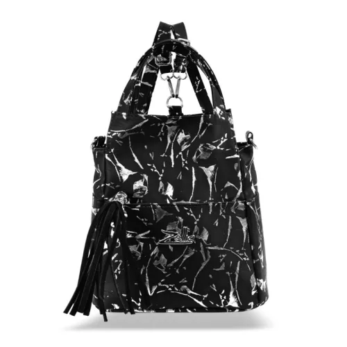  Dámsky batoh Zellia 24131 v čierno-striebornej farbe s mramorovým vzorom, 29 x 26 x 14 cm